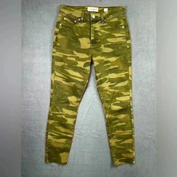 Lucky Brand jeans Women’s 2/26 Bridgette Crop Camo cute trendy chic summer - Picture 1 of 9